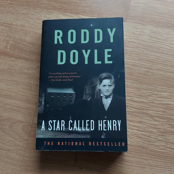 Mix & Match 3 for $10 Books! - A Star Called Henry 1st Edition - Picture 1 of 4